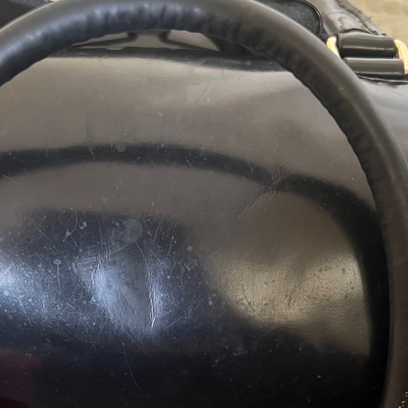 Elegant authentic used condition GUCCI Black Women's Handbag!! - Picture 10 of 15